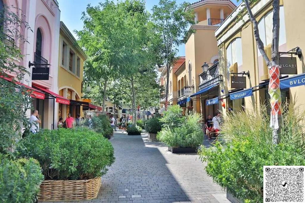 Apartamento Las Rozas Centro Con Parking Incluido Екстериор снимка